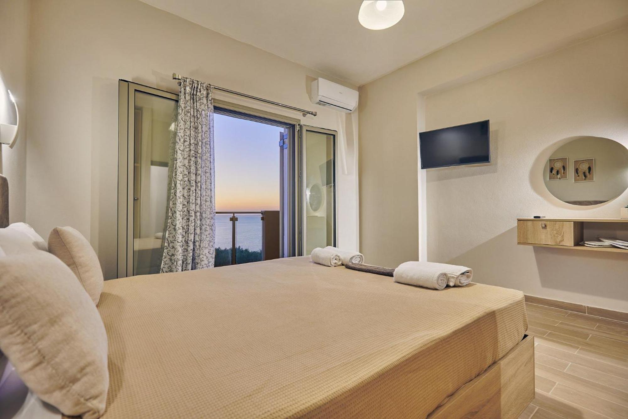 Pelagaki Sunrise Apartments Orthoniai Exterior photo